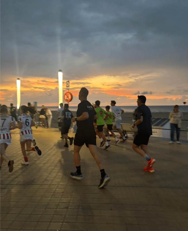 Ontdek de kracht van online loopcoaching en personal training. We ondersteunen jou om beter, gezonder en blessurevrij te bewegen. Train op je eigen ritme, of je nu net begint of jaren ervaring hebt.